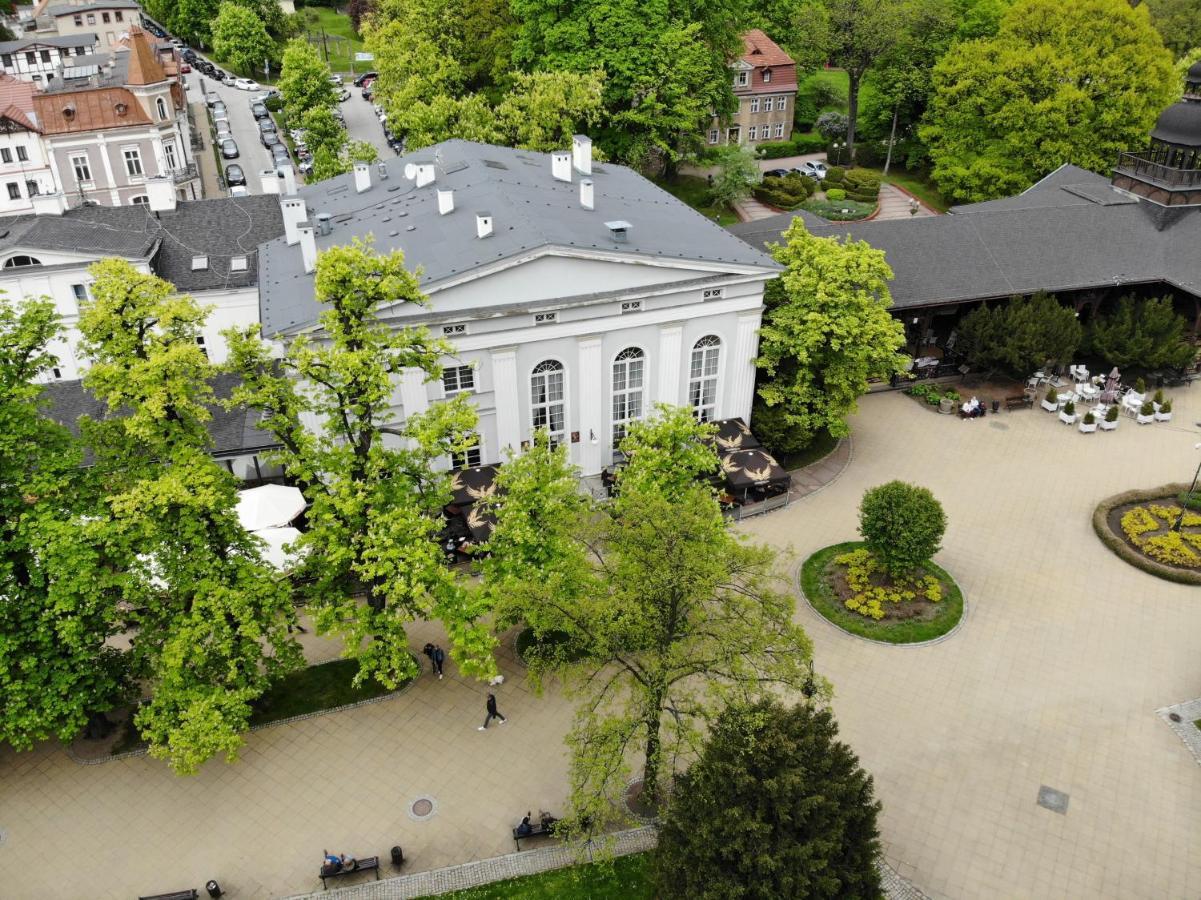 Villa Rezydencja Bohema Bad Salzbrunn Exterior foto